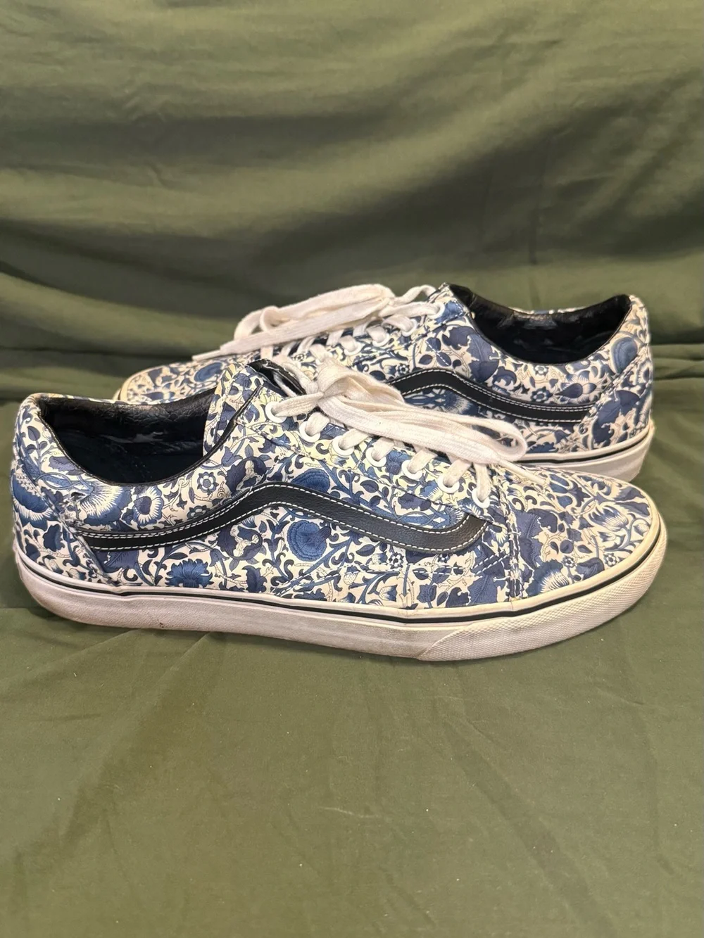 Vans low top